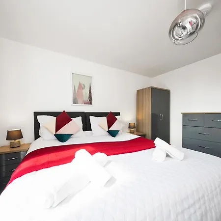 60 Percent Off For Long - For Business, Families, Relocations And Leisure- Book Today At Premium Executive Serviced - Center - Westgate, 1 Bed Apt, Free Wi-fi Apartament